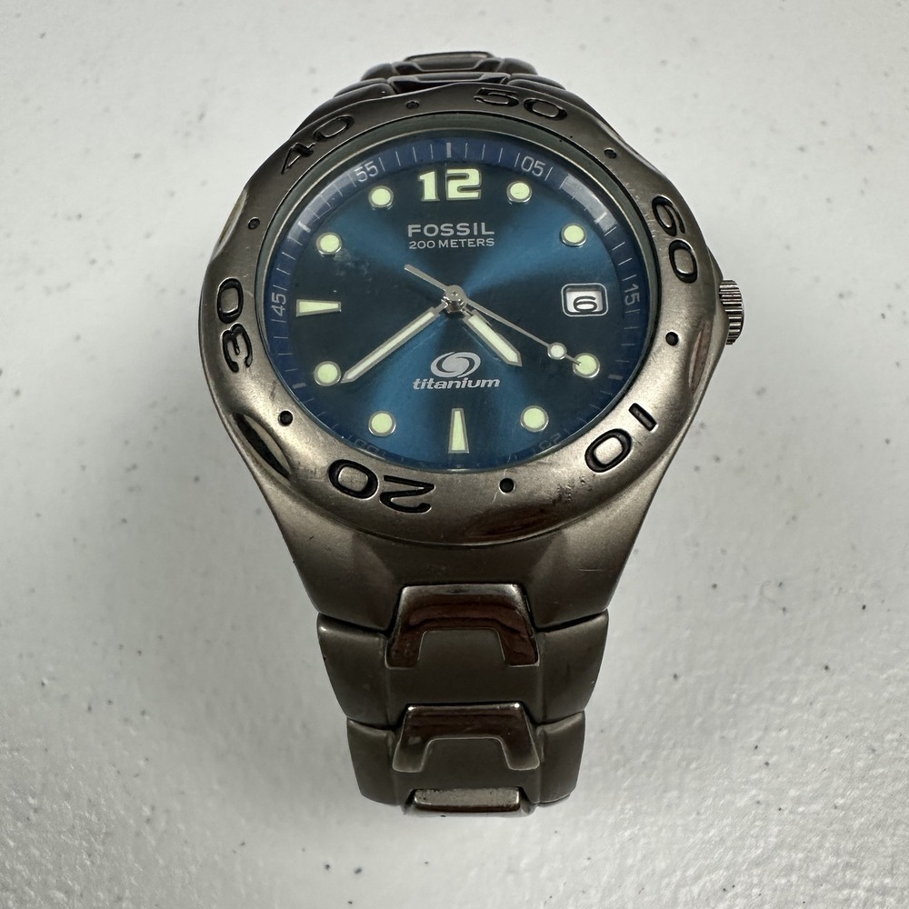 Fossil Blue TI-5028 Mens Watch Blue Dial Titanium 200M Diver Date Quartz Analog